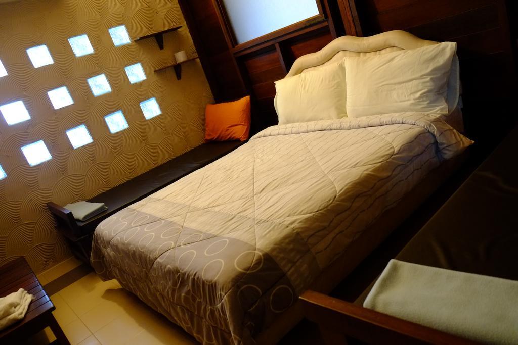 Appartamento Tnt Novelty House Teluk Intan Esterno foto